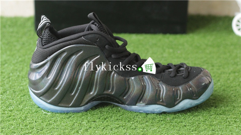 Nike Air Foamposite One Hologram